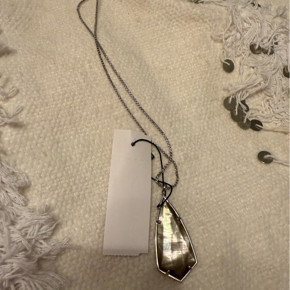 Kendra Scott long necklace